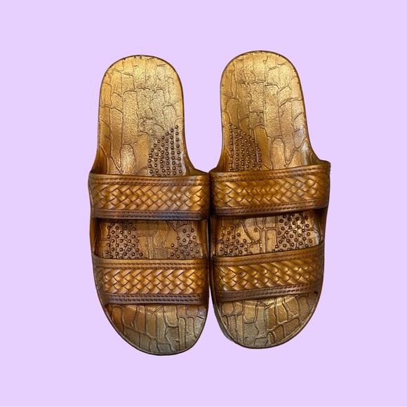Hawaiian Pali Sandal 🔥 - Picture 1 of 3